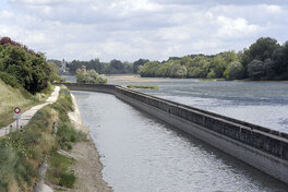 Canal latéral à la Loire