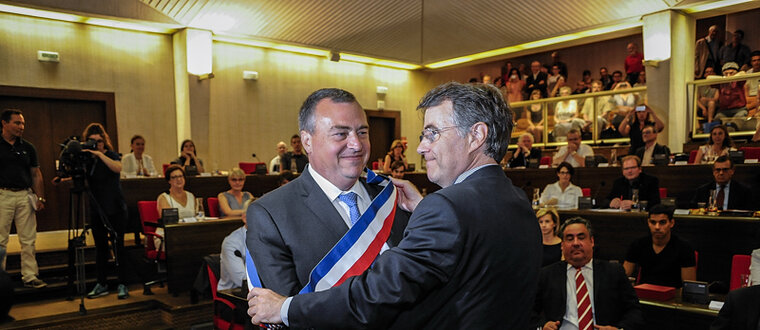 Olivier Carré est élu maire d'Orléans