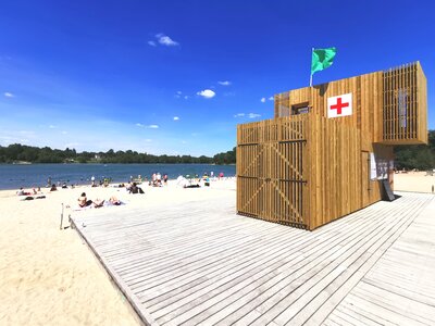 Recrute saisonniers 🏊‍♀️ pour la saison estivale ☀️ 